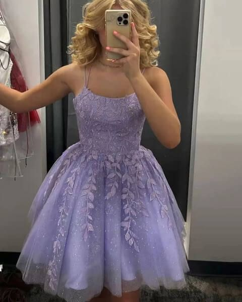 Vestido corto de fiesta de encaje morado estilo línea A, sin espalda, modelo Y2107