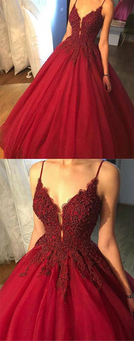 Robe de bal longue en tulle à fines bretelles et décolleté en V, longueur au sol 