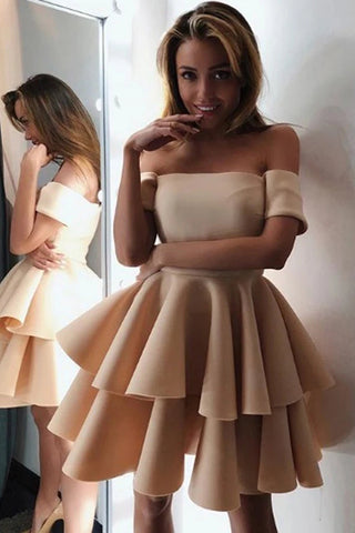 Robes de bal courtes/mini chics à épaules dénudées et coupe trapèze