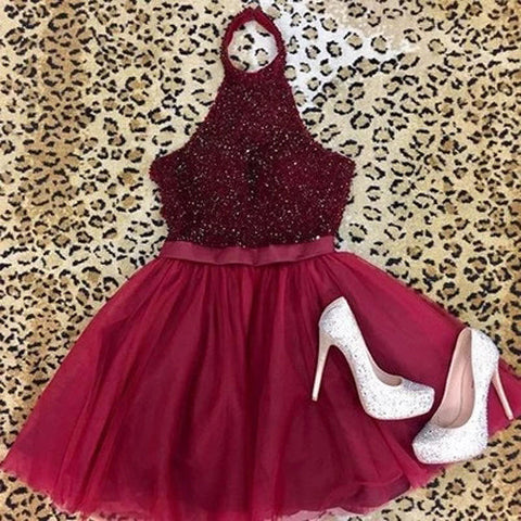 Vestido corto burdeos de corte línea con escote halter y corte en A para baile de bienvenida o cóctel
