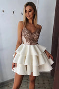Robes de cocktail mignonnes pour filles, bretelles spaghetti perlées, robes de bal de fin d'année en satin et dentelle.