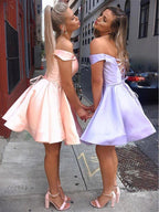 Vestidos sencillos con hombros descubiertos para la fiesta de bienvenida. Vestidos baratos con cordones para la fiesta de bienvenida.