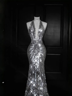 Robe de soirée sirène argentée scintillante à décolleté plongeant en V et dos nu ornée de sequins et de perles (Y8687)