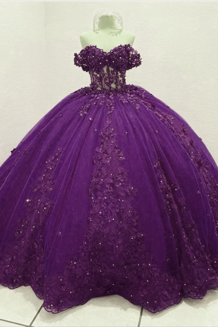 Vestido de baile de gala con escote corazón, ideal para quinceañeras y fiestas de 15 años (modelo Y4308)