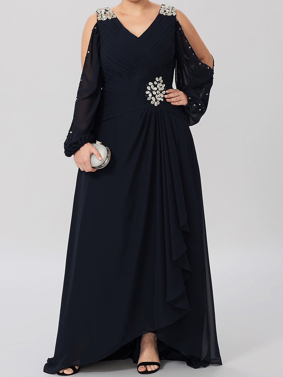Vestidos de corte princesa/línea A para la madre de la novia con escote en V y pedrería 