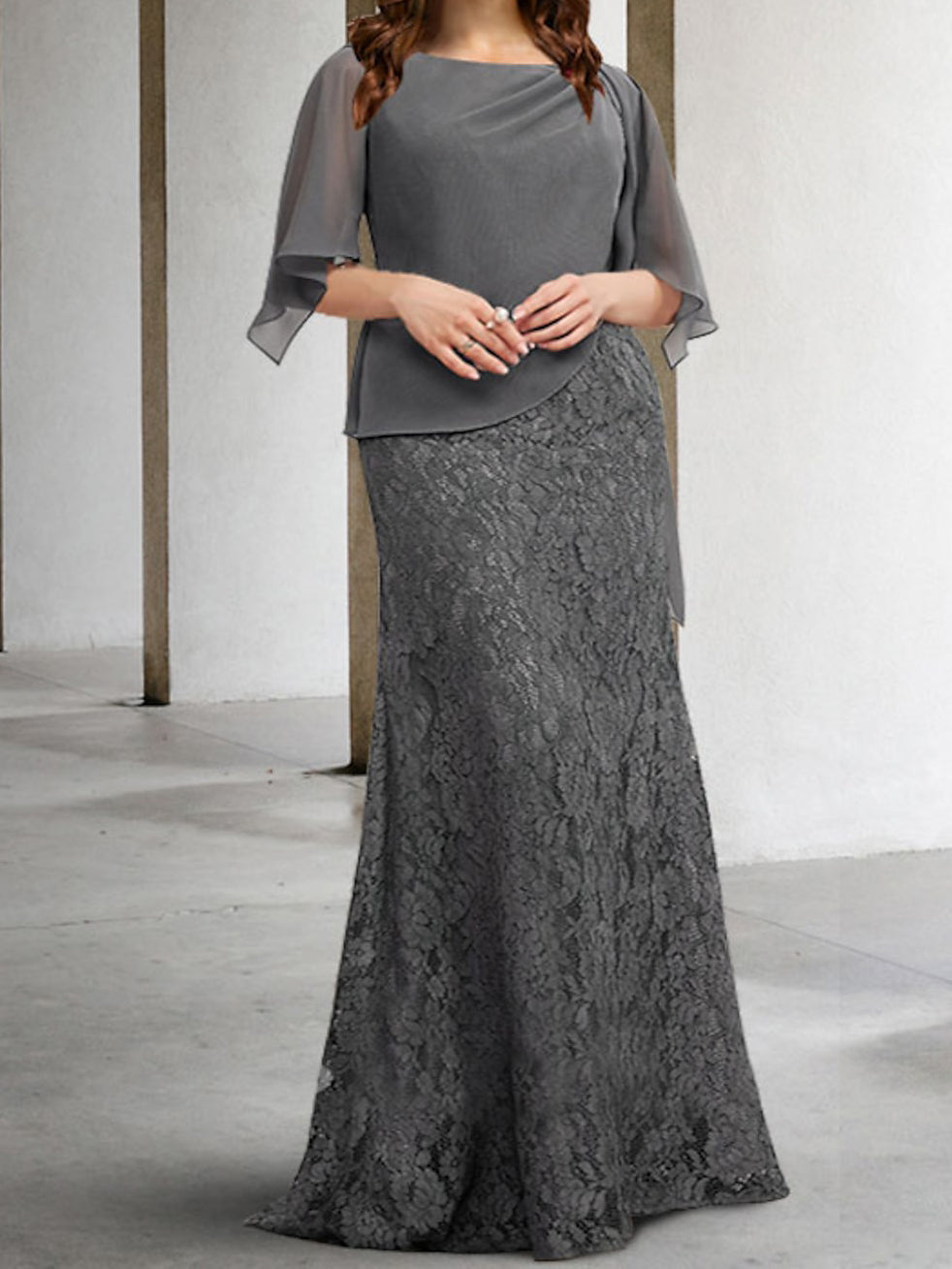 Robes fourreau/colonne pour la mère de la mariée avec appliques 