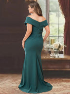 Vestidos de corte recto/columna, sin mangas, con hombros descubiertos y largo hasta el suelo, para la madre de la novia, con volantes. 