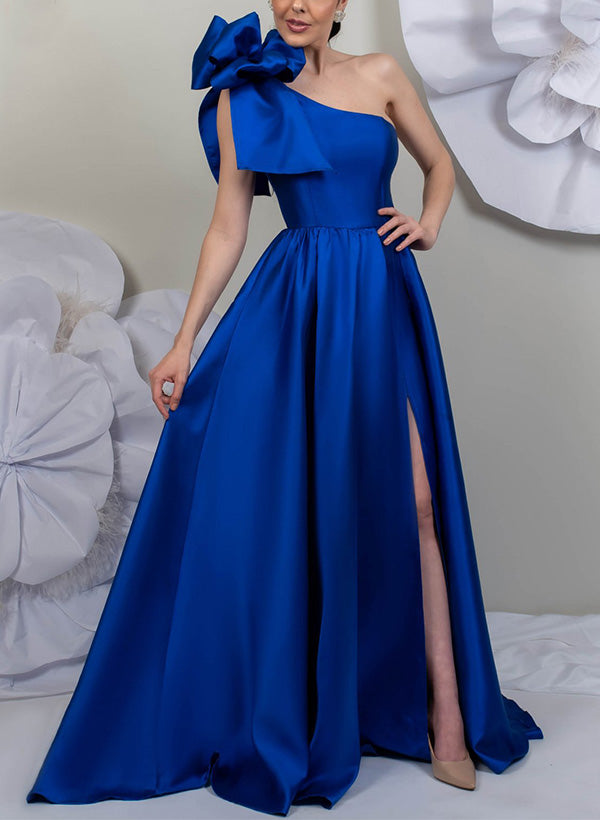 Vestido de novia corte princesa/línea A, de satén, sin mangas, con un solo hombro y abertura lateral. 