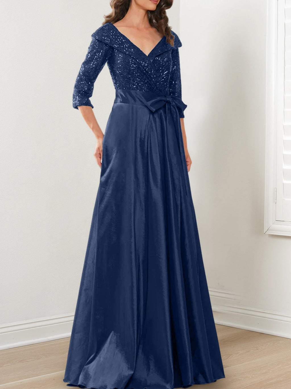 Vestidos de corte princesa/línea A con escote en V hasta el suelo para la madre de la novia 