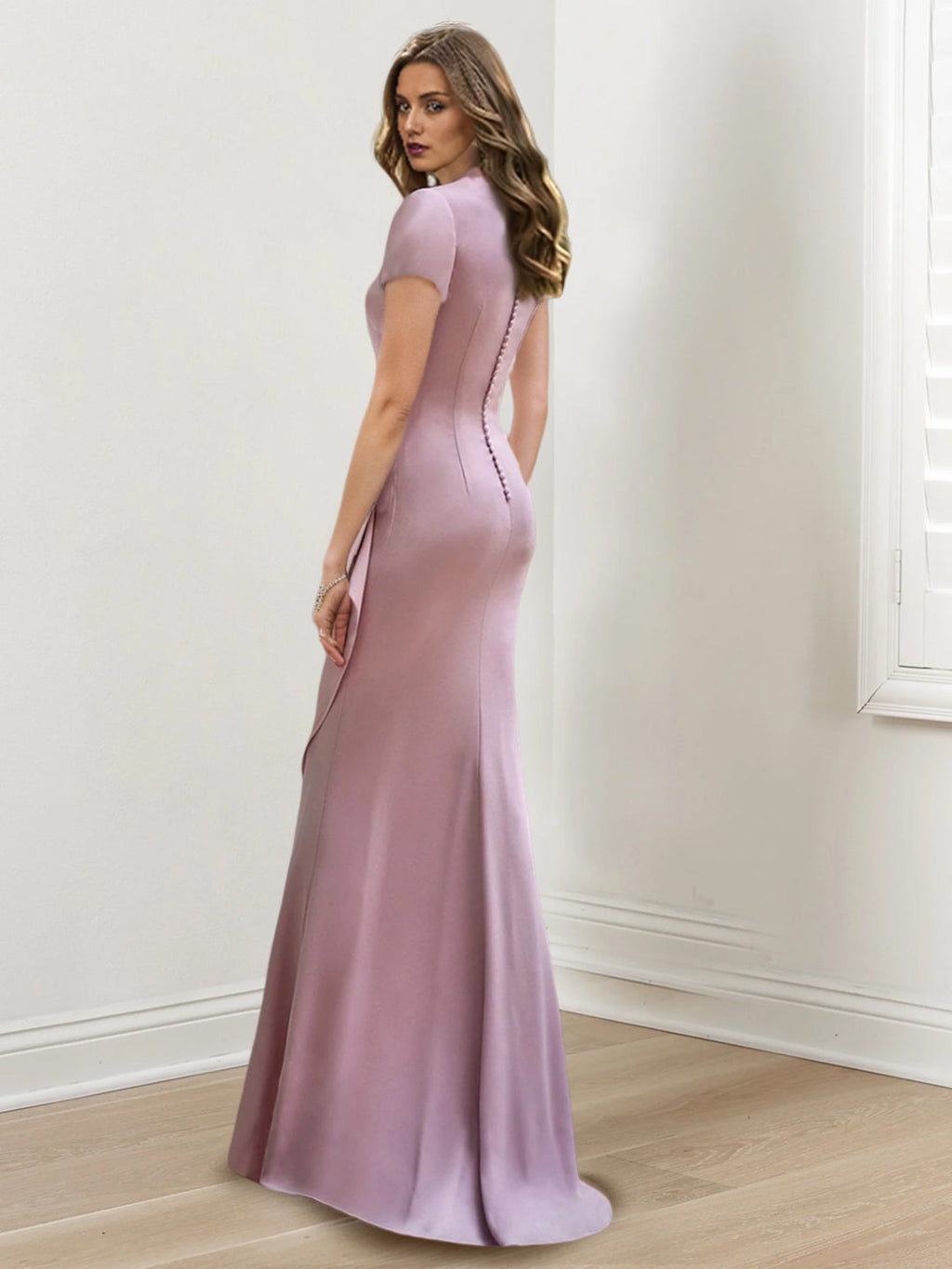 Vestidos de corte sirena/trompeta hasta el suelo para la madre de la novia, con escote en V y volantes 