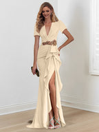 Vestidos de corte sirena/trompeta hasta el suelo para la madre de la novia, con escote en V y volantes 