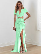 Vestidos de corte sirena/trompeta hasta el suelo para la madre de la novia, con escote en V y volantes 