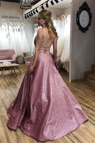 Robe de bal scintillante en forme de A, décolleté rond, bretelles spaghetti, traîne et poches