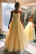 Vestidos de fiesta amarillos de tul con tirantes finos, escote redondo y corte en A con apliques