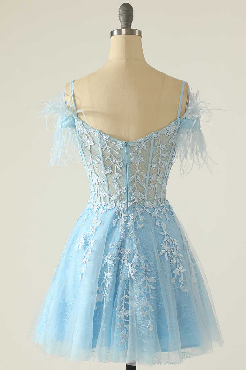 Vestido corto de fiesta de bienvenida con apliques azul claro, hombros descubiertos y corte en A Y2672