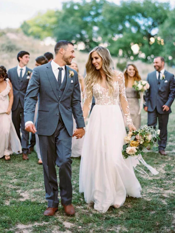Robe de mariée bohème à manches longues en dentelle florale perlée transparente MW269