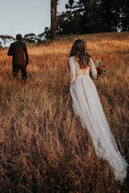 Robe de mariée bohème à pois en dentelle avec manches MW274