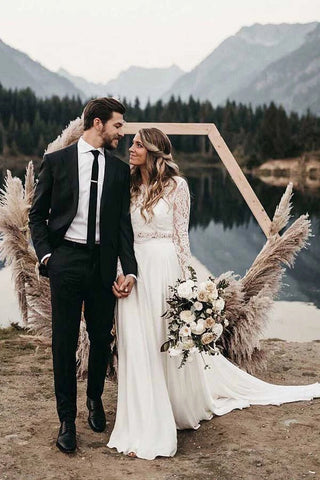 Robe de mariée Roycebridal deux pièces en mousseline blanche à col rond et manches longues, en dentelle