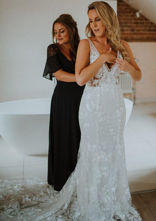 Baoleely Wonderful Illusion V-neck Sleeveless Lace Floor-length Mermaid Wedding Dress,MW444