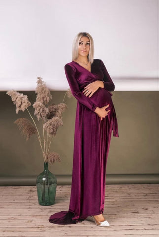 Vestido de terciopelo verde esmeralda con cola