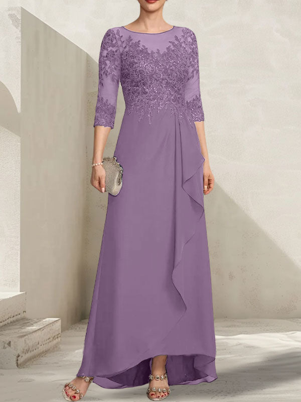 Vestido de madrina de la novia, corte asimétrico, escote ilusión, encaje y gasa, con lentejuelas y volantes en cascada.