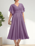 Vestido de corte A, escote en V, largo té, de gasa, para la madre de la novia, con plisados ​​y cuentas.