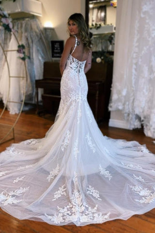 Robe de mariée sirène en tulle à bretelles spaghetti, décolleté cœur et appliques, longueur au sol