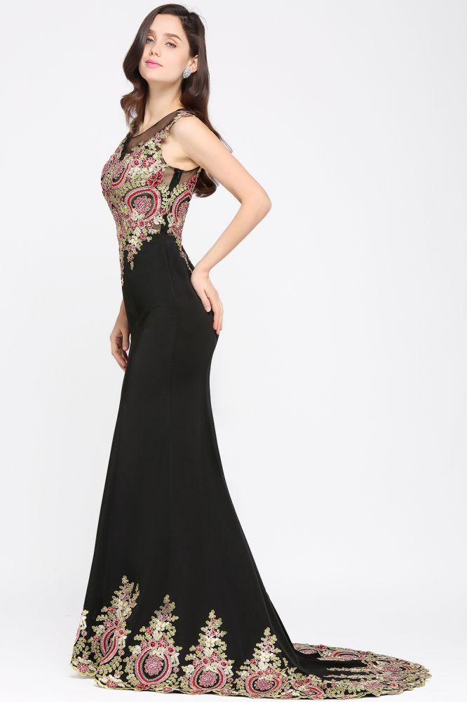Robe de soirée noire sans manches à traîne sirène ornée d'appliqués