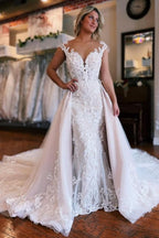 Vestidos de novia de tul con escote corazón, hombros descubiertos y encaje, estilo sirena.