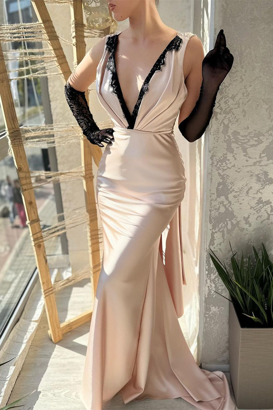 Robe sirène sans manches à col en V et dentelle