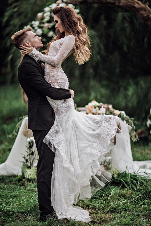 Vestidos de novia bohemios de encaje, manga larga y espalda descubierta estilo sirena WD733