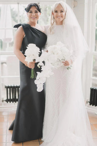 Vestido de dama de honor negro estilo sirena con un solo hombro y lazo BD125