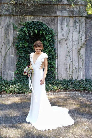 Robe de mariée sirène à col en V et manches courtes avec volants WD743