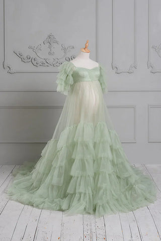 Robe transparente fendue pour séance photo de maternité 