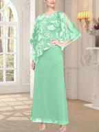 Robe longue en maille pailletée avec corsage asymétrique original 