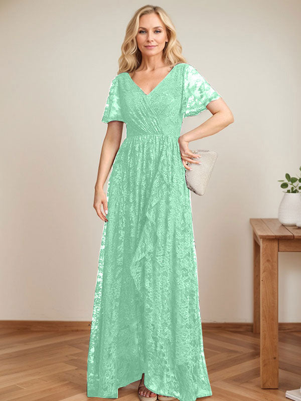 Robe de mère de la mariée asymétrique en dentelle, coupe trapèze, col en V et volants cascade 