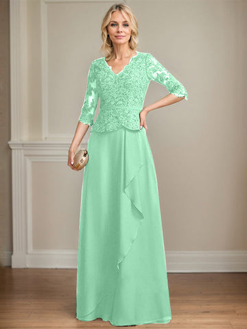 Vestido de novia de corte línea A, escote en V, largo hasta el suelo, de gasa de encaje con volantes en cascada y lentejuelas. 