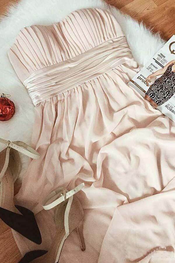 Vestidos de dama de honor modestos de gasa, corte en A, sin tirantes, fruncidos y hasta el suelo