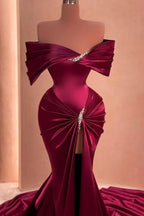 Vestidos de fiesta Mulberry estilo sirena con hombros descubiertos, volantes, abertura frontal y pedrería