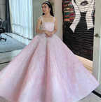 Vestido de gala largo rosa con tirantes, lentejuelas y cuentas, ideal para ocasiones formales (modelo Y4918)
