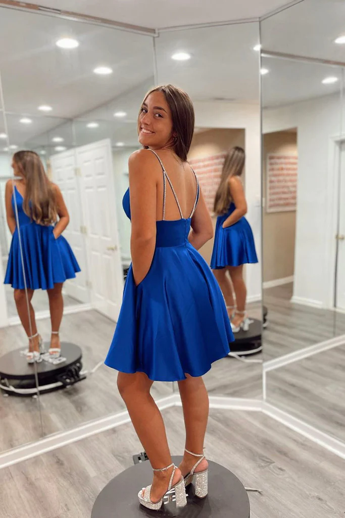 Robe de bal bleu roi dos nu à col en V, robe de soirée courte bleu roi Y202