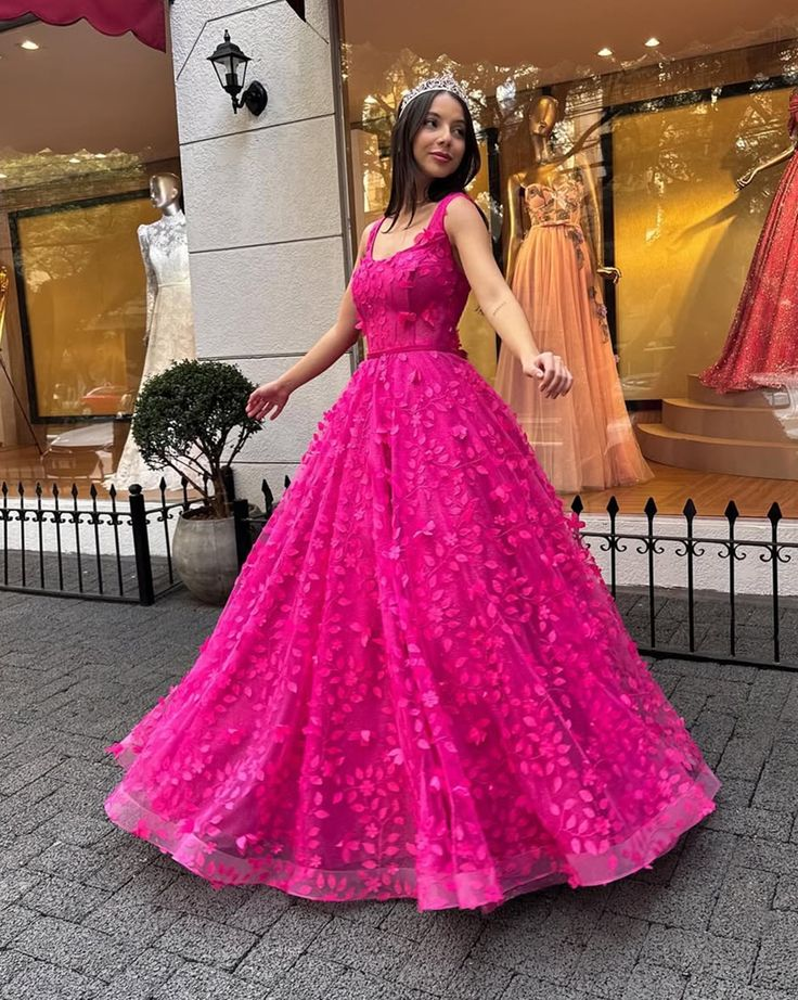 Vestido de noche con apliques de tul rosa intenso. Vestido de gala formal para baile de graduación Y8180