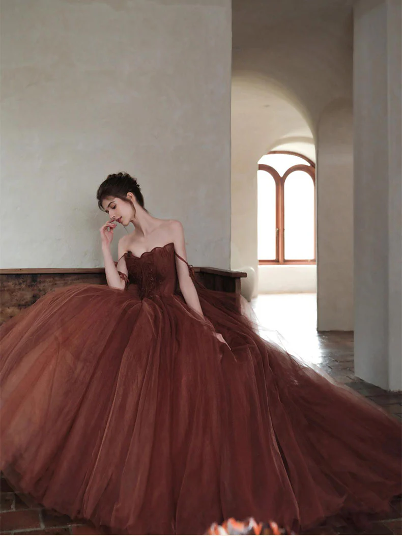 Robe de bal glamour en tulle à fines bretelles et coupe trapèze, idéale pour un 16e anniversaire (Y7176)
