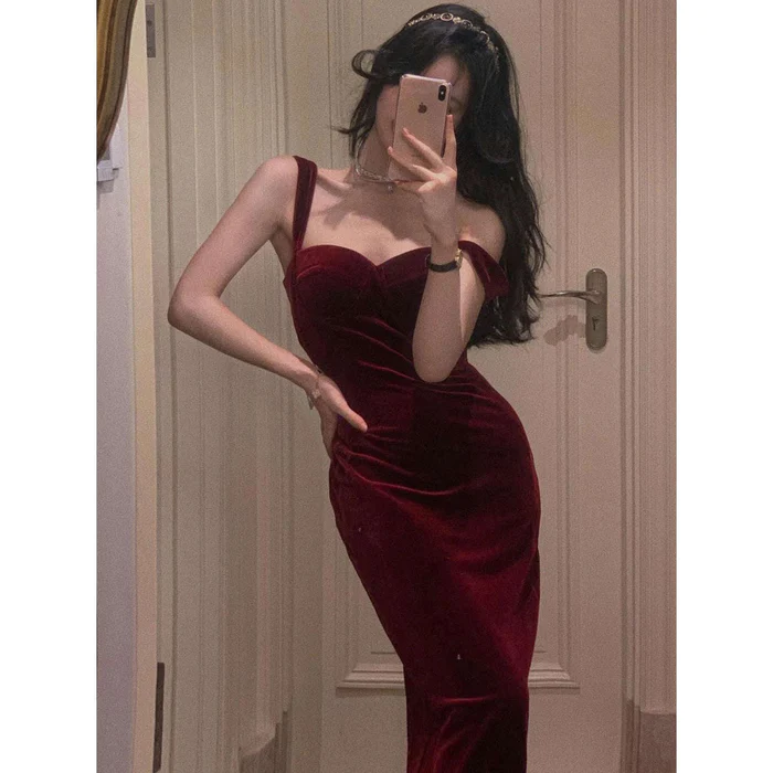 Nouvelle robe d'été vintage sans manches en velours pour femme, bretelles spaghetti, robe moulante sexy, robe de soirée élégante Y1654