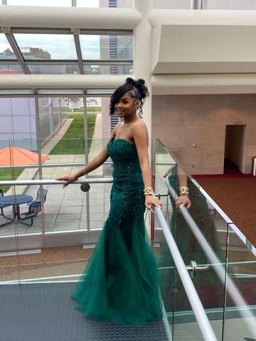 Impresionante vestido de noche verde sirena con apliques Y5930