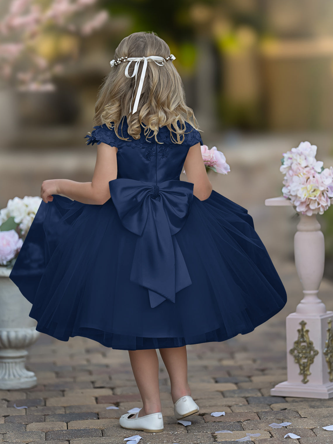 Vestido de niña de las flores de la Primera Comunión, color marfil, de tul satinado hasta la rodilla 