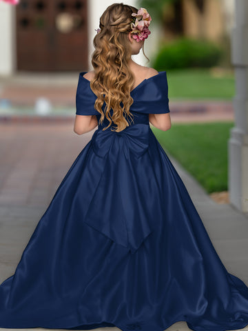 Elegante vestido de princesa de satén marfil con cola y lazo para niñas de las flores 