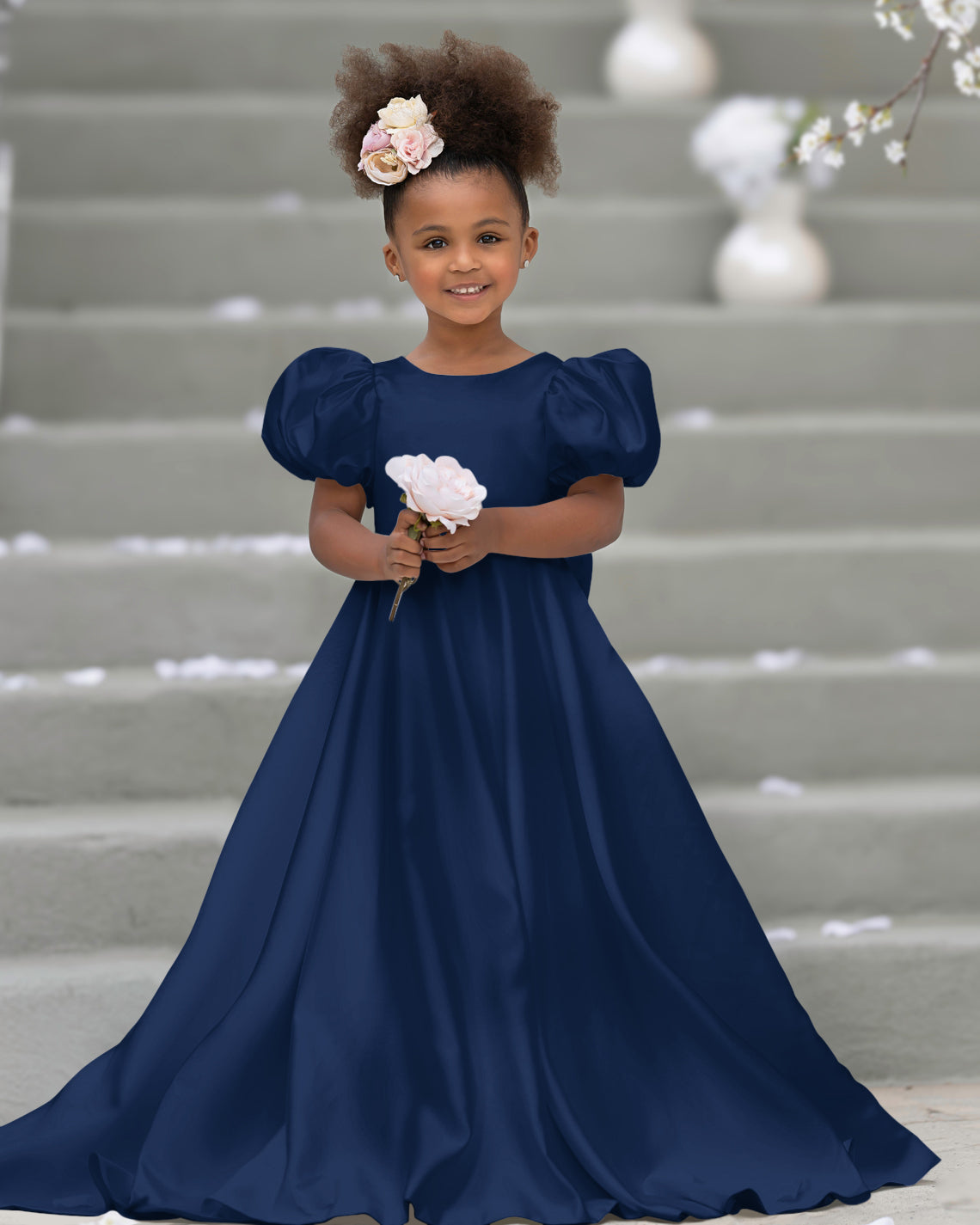 Vestido de niña de las flores con mangas abullonadas, lazo, botones en la espalda y cola de barrido 
