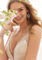 Nouvelle robe de mariée européenne et américaine, sexy et tendance, col en V, sans manches, en dentelle.
