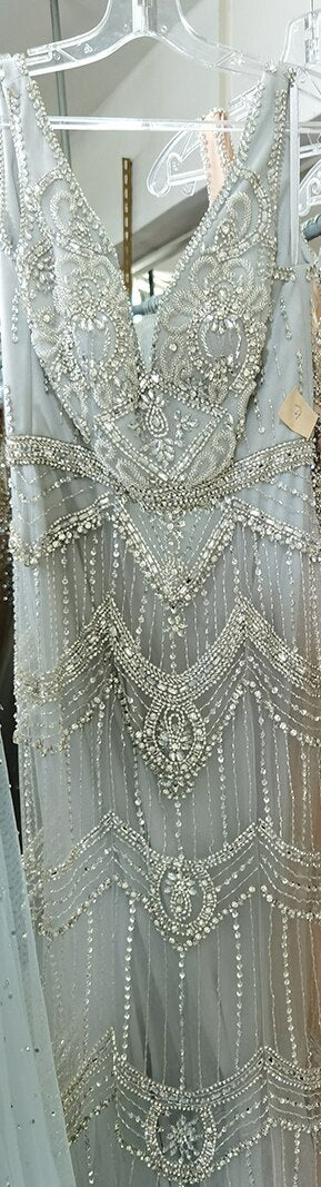 Nude Silver Mermaid V-Neck Sexy Evening Dresses 2025 Sleeveless Feathers Shawl Yarn Diamond Formal Dress LA70171B